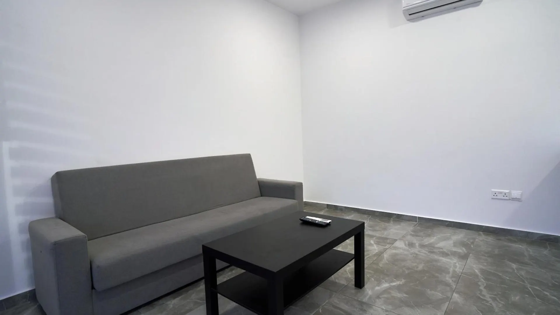 Napa Entry Apartments アヤナパ キプロス